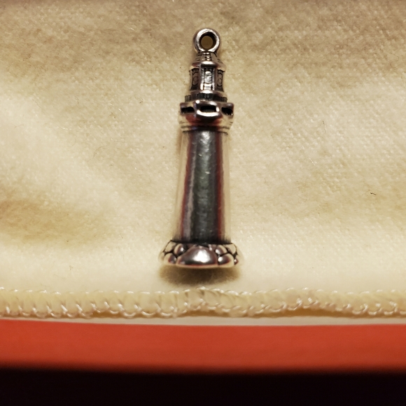 James Avery Retired Lighthouse charm - Picture 5 of 11